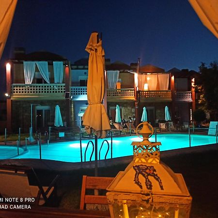Ydna Family Hotel Apartments ポッシディ エクステリア 写真